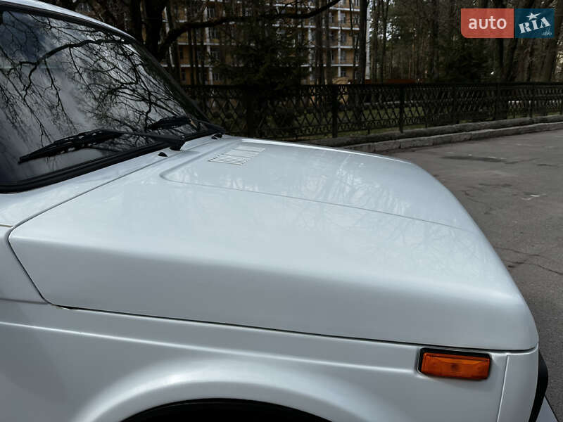 Внедорожник / Кроссовер ВАЗ / Lada 21214 / 4x4 2014 в Хмельнике