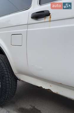 Позашляховик / Кросовер ВАЗ / Lada 21214 / 4x4 2008 в 