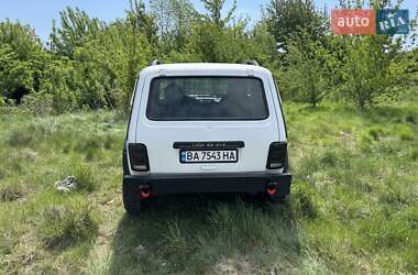 Позашляховик / Кросовер ВАЗ 21214 / 4x4 2008 в 