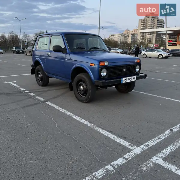 Внедорожник / Кроссовер ВАЗ 21214 / 4x4 2012 в 