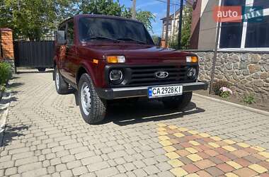 Позашляховик / Кросовер ВАЗ 21214 / 4x4 2007 в Умані