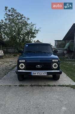 Позашляховик / Кросовер ВАЗ 21214 / 4x4 2010 в Немирові