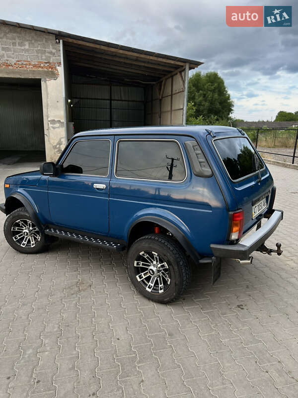Позашляховик / Кросовер ВАЗ / Lada 21214 / 4x4 2013 в Снятині