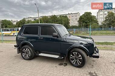 Внедорожник / Кроссовер ВАЗ 21214 / 4x4 2011 в 