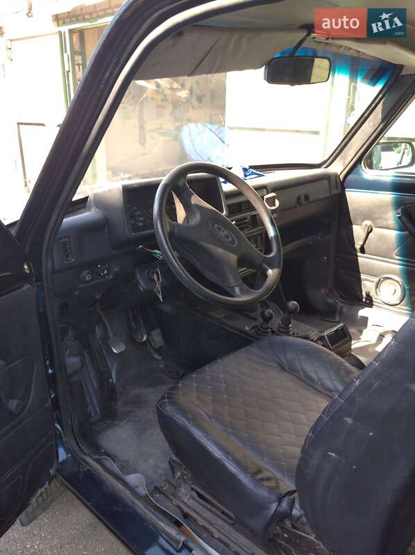 Внедорожник / Кроссовер ВАЗ / Lada 21214 / 4x4 2005 в Днепре