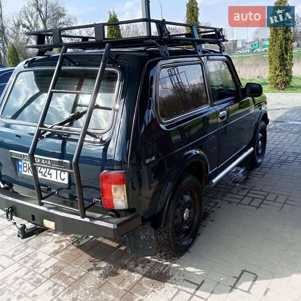 Внедорожник / Кроссовер ВАЗ / Lada 21214 / 4x4 2011 в Дубно