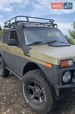 Внедорожник / Кроссовер ВАЗ 21214 / 4x4 2012 в 