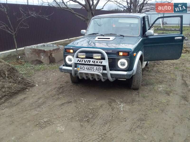 Внедорожник / Кроссовер ВАЗ / Lada 21214 / 4x4 2005 в Тячеве фото 3 Внедорожник / Кроссовер ВАЗ / Lada 21214 / 4x4 2005 в Тячеве