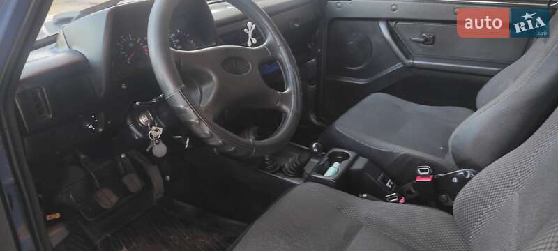 Позашляховик / Кросовер ВАЗ / Lada 21214 / 4x4 2017 в Житомирі