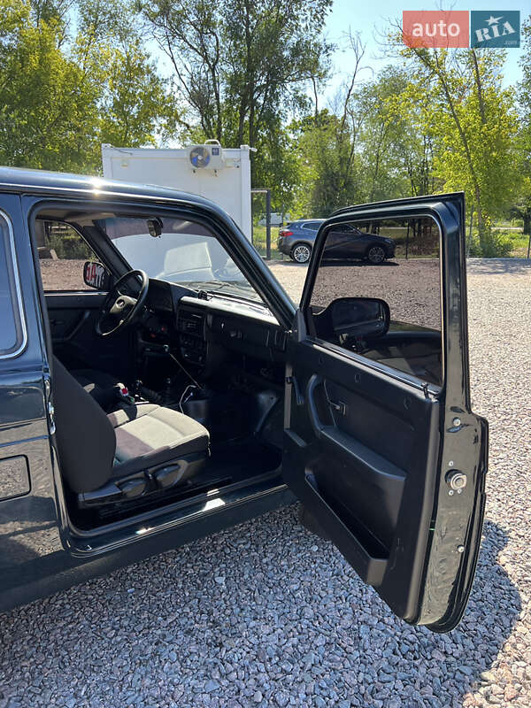 Внедорожник / Кроссовер ВАЗ / Lada 21214 / 4x4 2014 в Черкассах