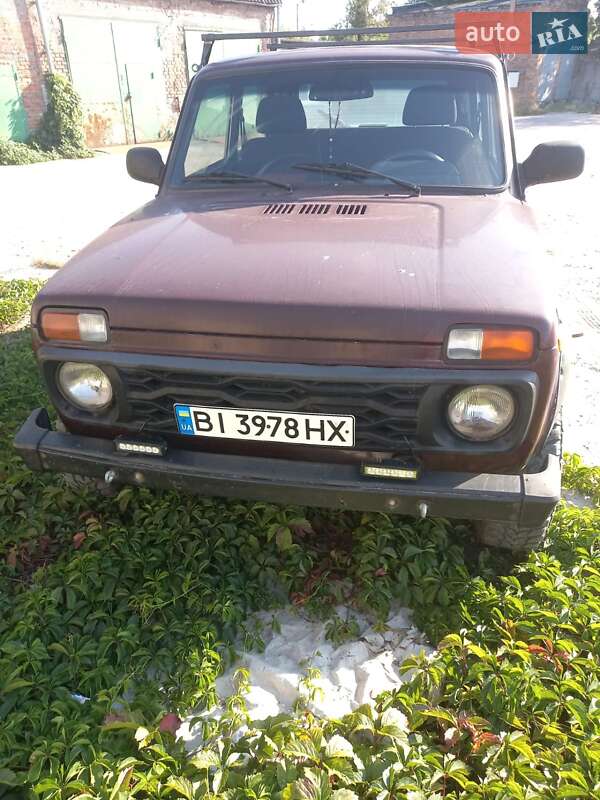 Внедорожник / Кроссовер ВАЗ 21214 / 4x4 2012 в 