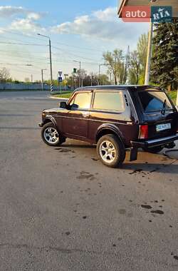 Внедорожник / Кроссовер ВАЗ 21214 / 4x4 2010 в Краматорске