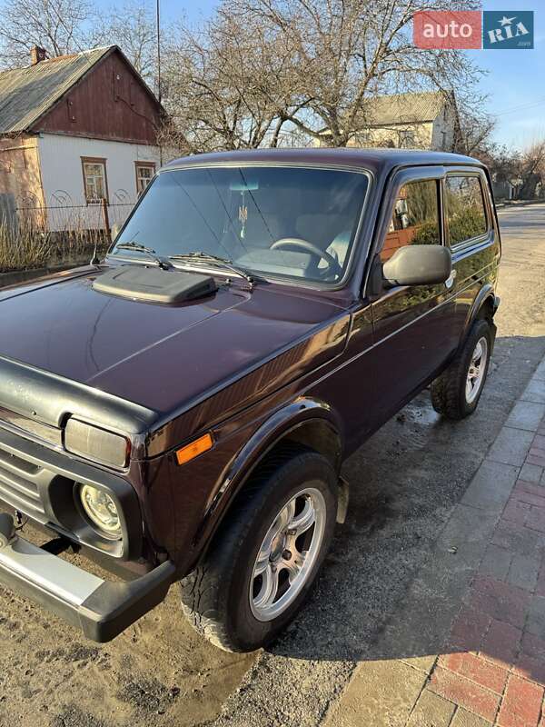 Позашляховик / Кросовер ВАЗ / Lada 21214 / 4x4 2010 в Краматорську