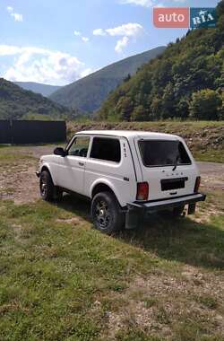 Внедорожник / Кроссовер ВАЗ 21214 / 4x4 2011 в 