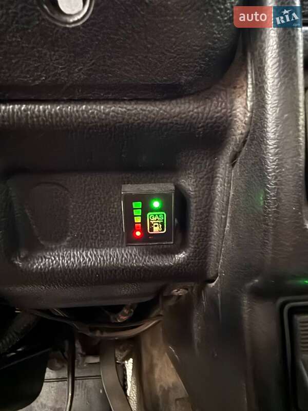Позашляховик / Кросовер ВАЗ / Lada 21214 / 4x4 2012 в Чернігові