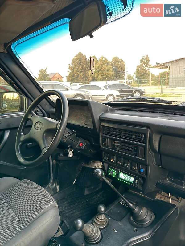 Позашляховик / Кросовер ВАЗ / Lada 21214 / 4x4 2012 в Чернігові