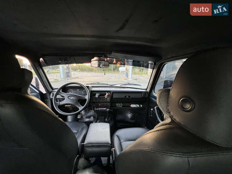 Внедорожник / Кроссовер ВАЗ / Lada 21214 / 4x4 2007 в Конотопе