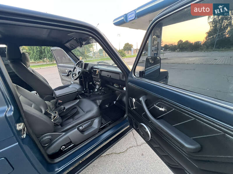 Внедорожник / Кроссовер ВАЗ / Lada 21214 / 4x4 2007 в Конотопе