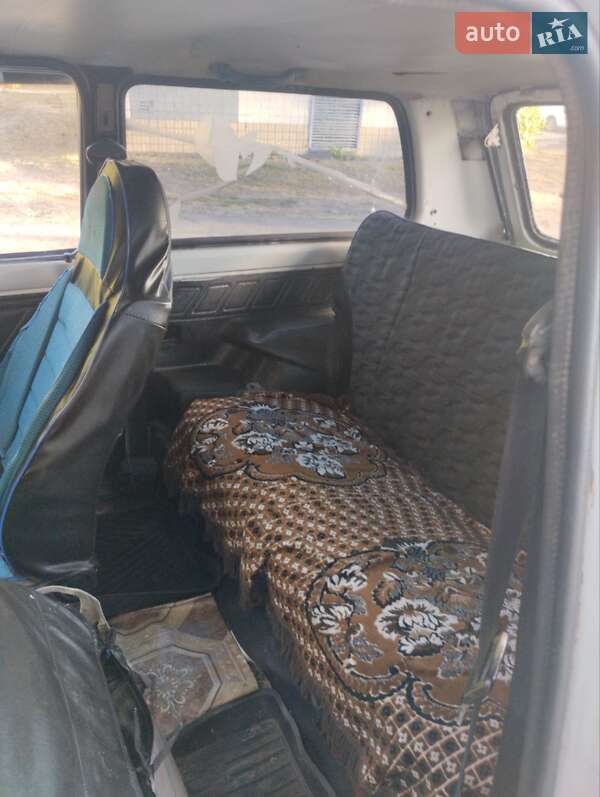 Внедорожник / Кроссовер ВАЗ / Lada 21214 / 4x4 2003 в Болграде фото 4 Внедорожник / Кроссовер ВАЗ / Lada 21214 / 4x4 2003 в Болграде