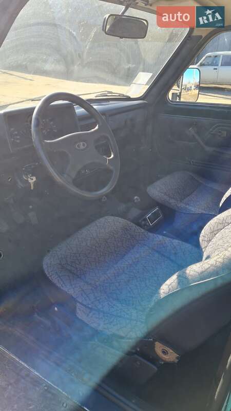 Позашляховик / Кросовер ВАЗ / Lada 21214 / 4x4 2008 в Глухові