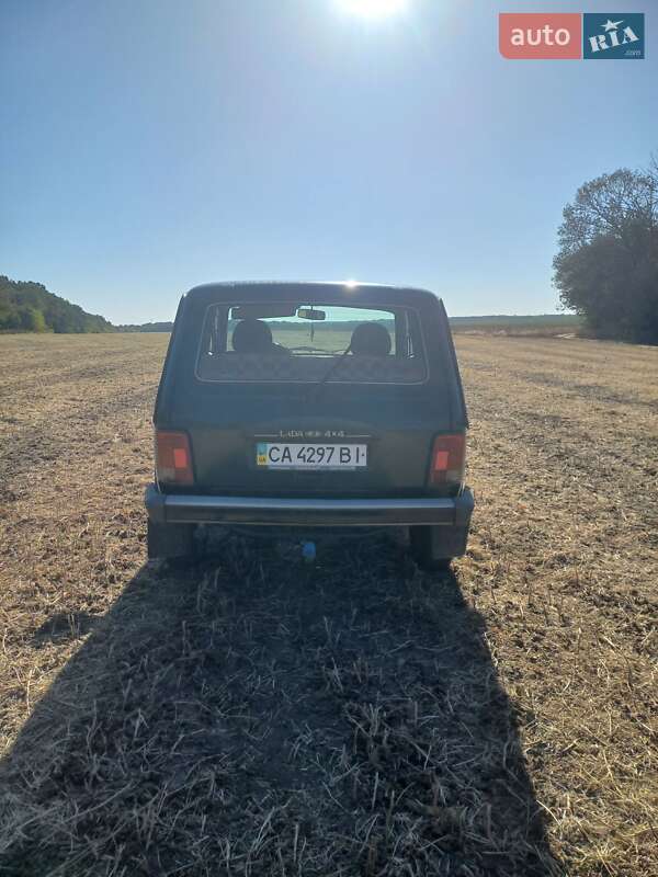 Внедорожник / Кроссовер ВАЗ / Lada 21214 / 4x4 2010 в Корсуне-Шевченковском