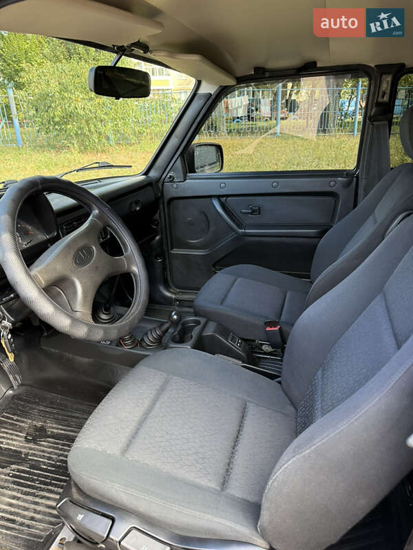 Внедорожник / Кроссовер ВАЗ / Lada 21214 / 4x4 2019 в Чернигове