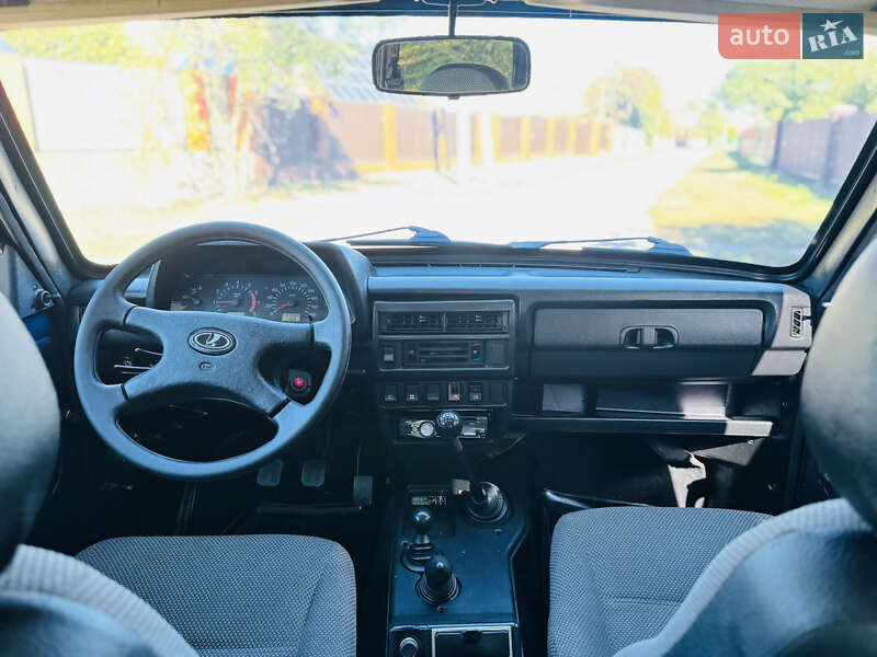 Внедорожник / Кроссовер ВАЗ / Lada 21214 / 4x4 2012 в Лохвице