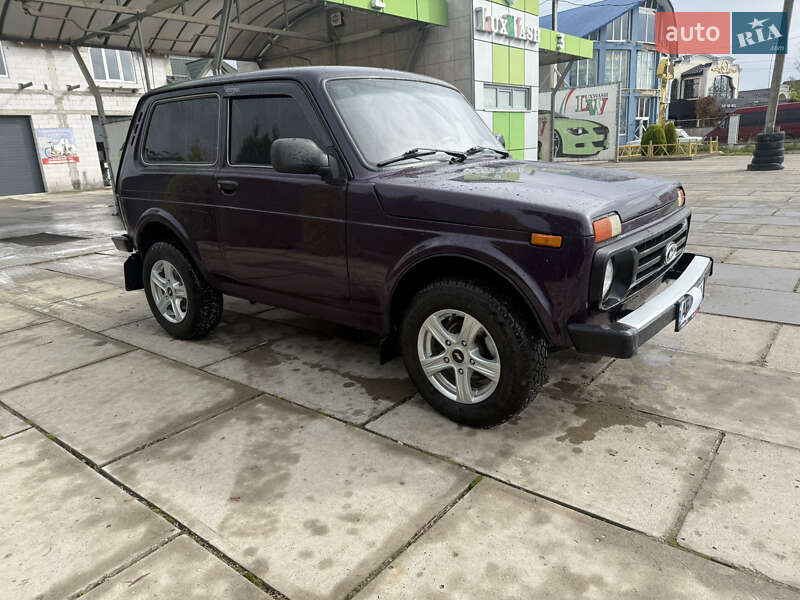 Внедорожник / Кроссовер ВАЗ 21214 / 4x4 2017 в 