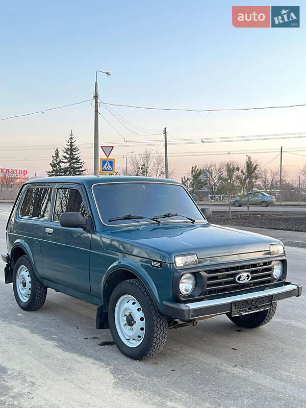 Внедорожник / Кроссовер ВАЗ 21214 / 4x4 2010 в 