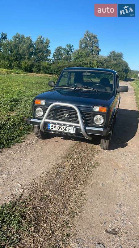 Внедорожник / Кроссовер ВАЗ / Lada 21214 / 4x4 2012 в Александровке