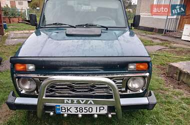 Позашляховик / Кросовер ВАЗ 21214 / 4x4 2005 в Рожище