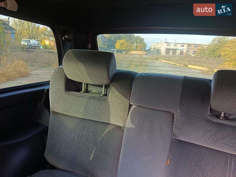 Позашляховик / Кросовер ВАЗ / Lada 21214 / 4x4 2005 в Нікополі