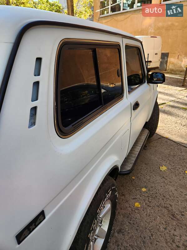 Позашляховик / Кросовер ВАЗ / Lada 21214 / 4x4 2007 в Одесі