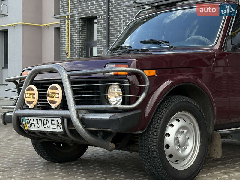 Позашляховик / Кросовер ВАЗ / Lada 21214 / 4x4 2011 в Одесі