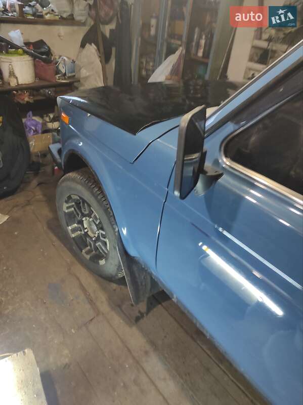 Позашляховик / Кросовер ВАЗ / Lada 21214 / 4x4 2007 в Лебедині