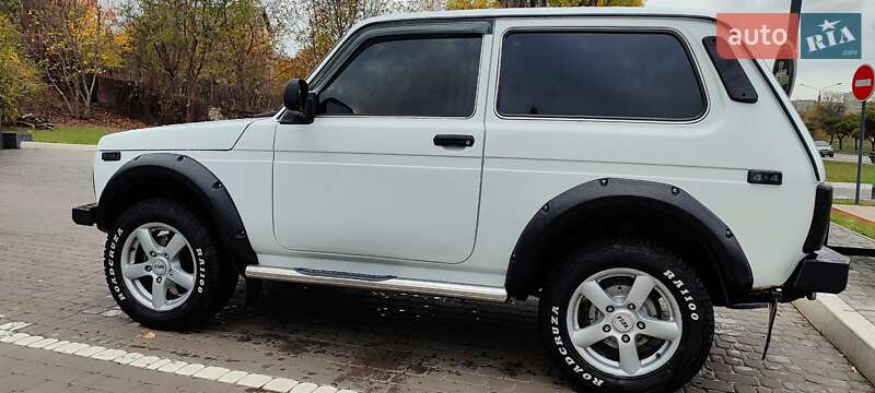 Позашляховик / Кросовер ВАЗ / Lada 21214 / 4x4 2011 в Харкові