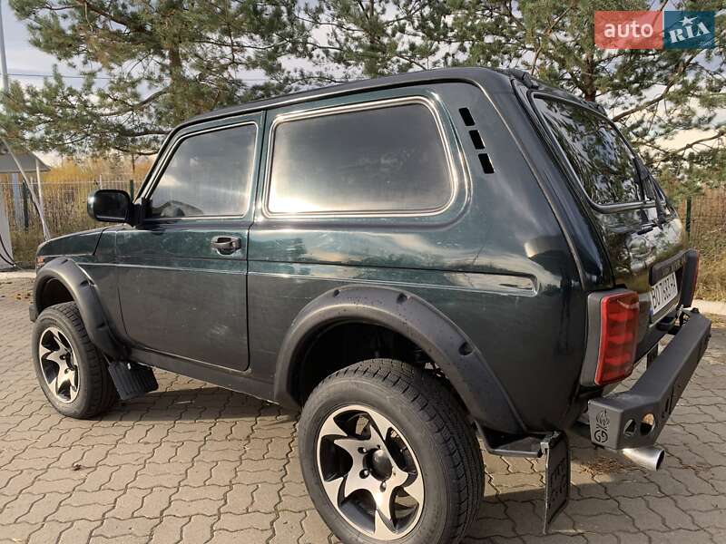 Внедорожник / Кроссовер ВАЗ / Lada 21214 / 4x4 2016 в Малой Турье