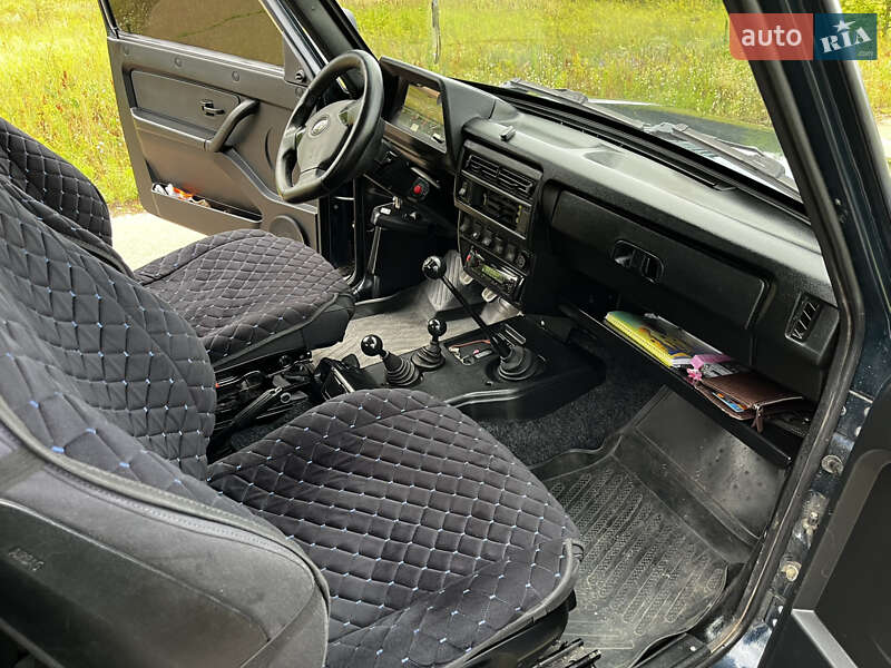 Позашляховик / Кросовер ВАЗ / Lada 21214 / 4x4 2015 в Чернігові