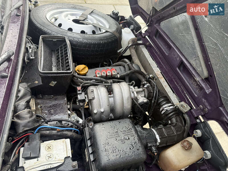 Внедорожник / Кроссовер ВАЗ / Lada 21214 / 4x4 2017 в Тячеве