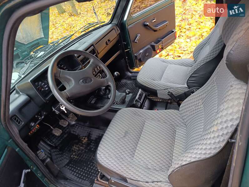 Позашляховик / Кросовер ВАЗ / Lada 21214 / 4x4 2008 в Умані