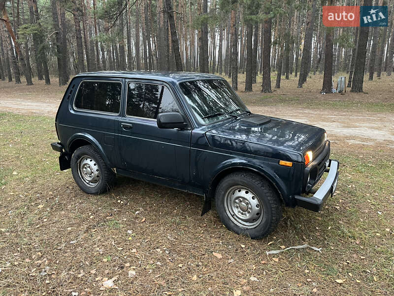Позашляховик / Кросовер ВАЗ / Lada 21214 / 4x4 2017 в Недригайліву