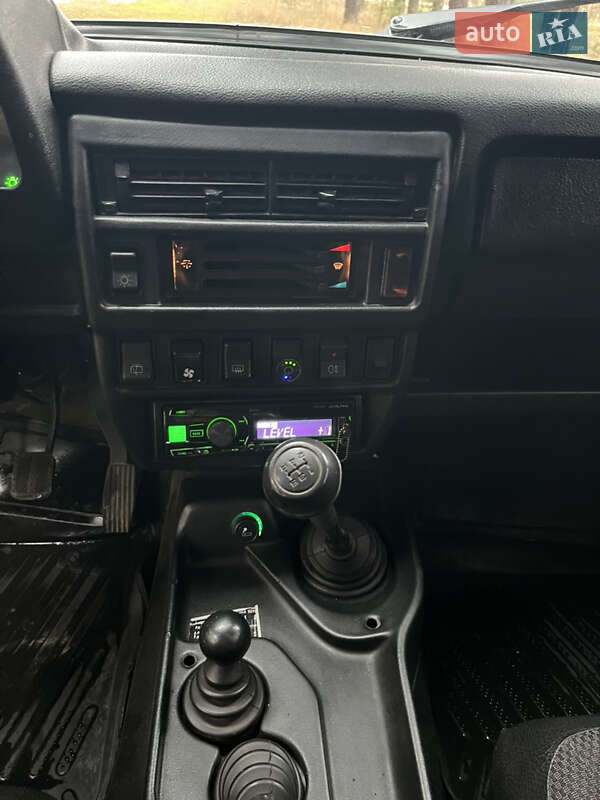 Позашляховик / Кросовер ВАЗ / Lada 21214 / 4x4 2017 в Недригайліву