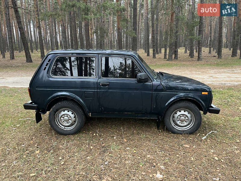 Позашляховик / Кросовер ВАЗ / Lada 21214 / 4x4 2017 в Недригайліву