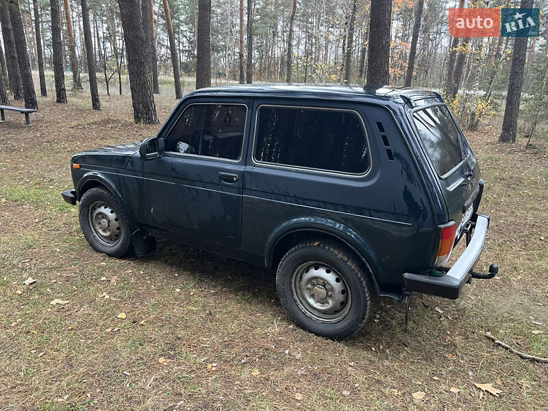 Позашляховик / Кросовер ВАЗ / Lada 21214 / 4x4 2017 в Недригайліву