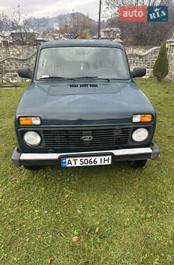 Позашляховик / Кросовер ВАЗ 21214 / 4x4 2011 в Івано-Франківську