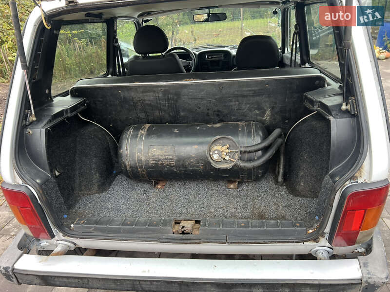 Позашляховик / Кросовер ВАЗ / Lada 21214 / 4x4 2007 в Києві фото 7 Позашляховик / Кросовер ВАЗ / Lada 21214 / 4x4 2007 в Києві