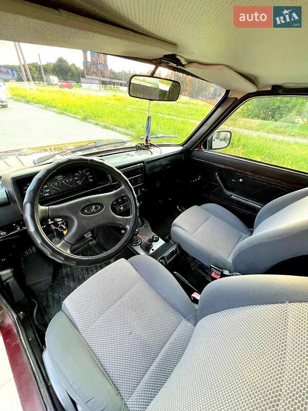 Позашляховик / Кросовер ВАЗ / Lada 21214 / 4x4 2006 в Тростянці