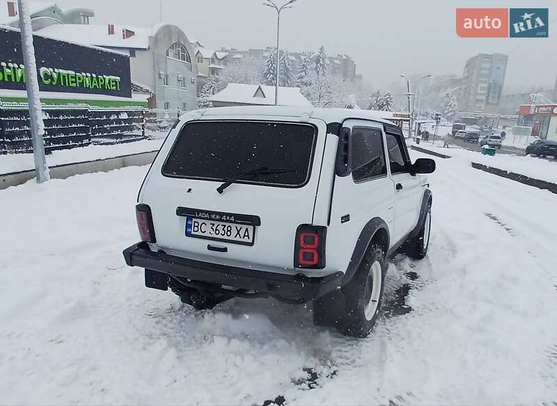 Позашляховик / Кросовер ВАЗ / Lada 21214 / 4x4 2012 в Трускавці