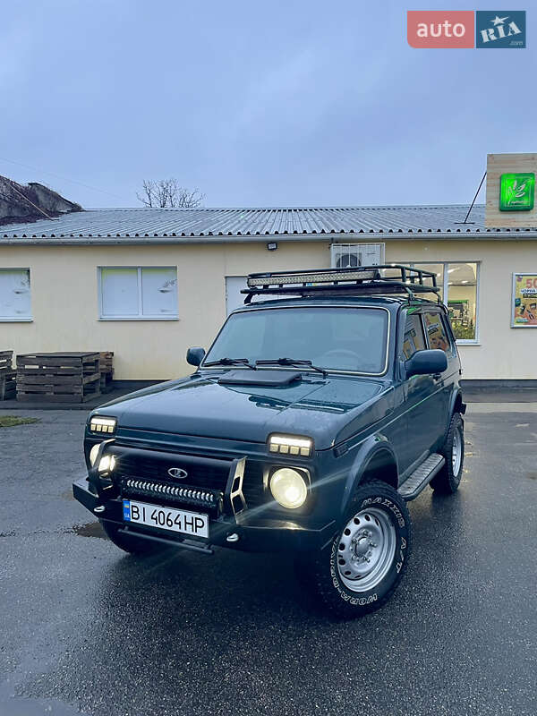 Внедорожник / Кроссовер ВАЗ / Lada 21214 / 4x4 2010 в Полтаве