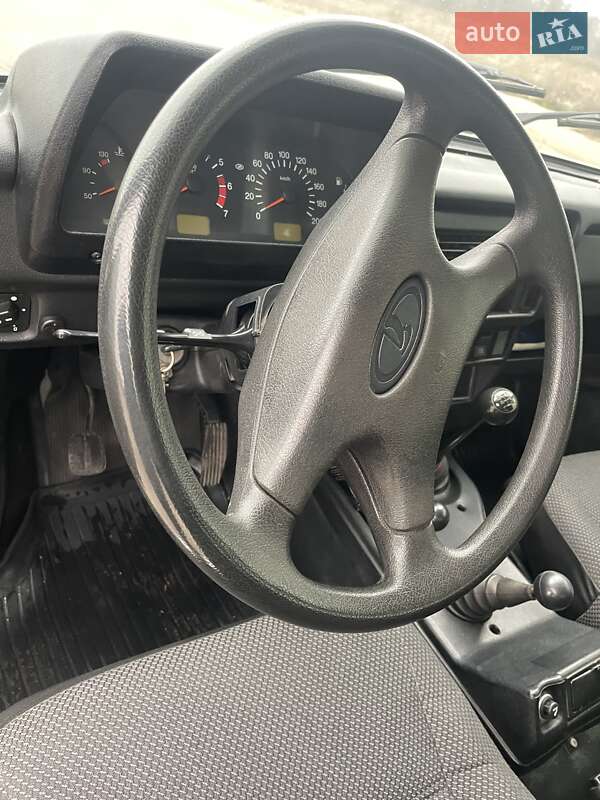 Внедорожник / Кроссовер ВАЗ / Lada 21214 / 4x4 2012 в Александровке